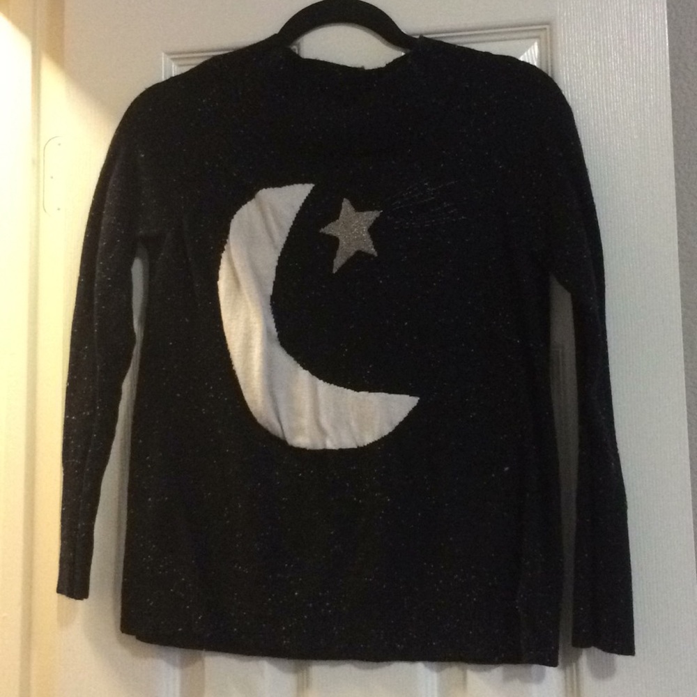 Half moon sweater